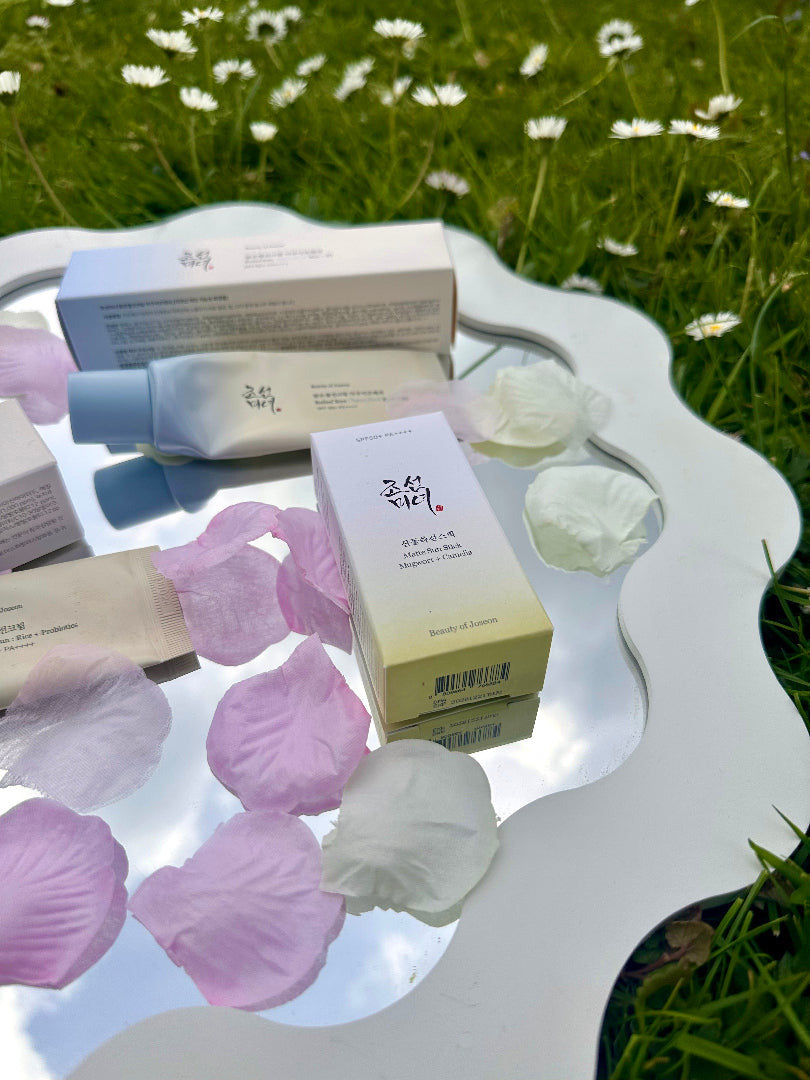 Matte Sun Stick Mugwort + Camilia SPF50 PA++++
